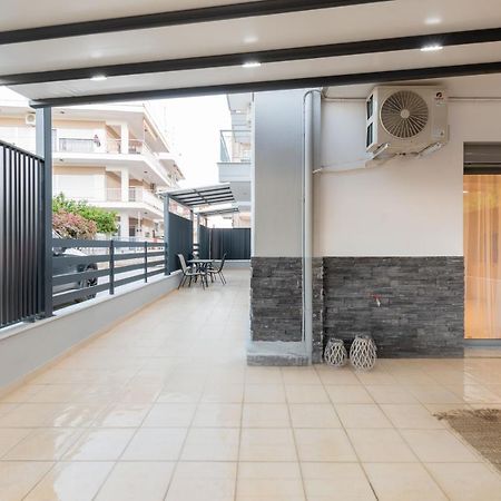 Sithoniars Luxury Ground Floor Apartment With Private Garden Neos Marmaras Exterior foto