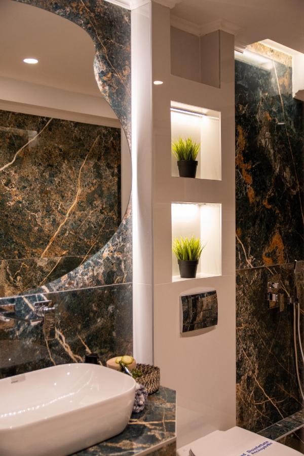 Sithoniars Luxury Ground Floor Apartment With Private Garden Neos Marmaras Exterior foto