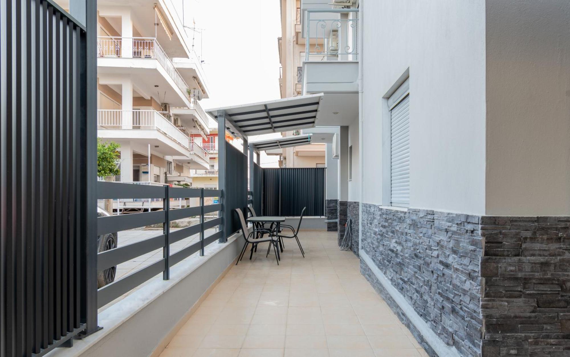 Sithoniars Luxury Ground Floor Apartment With Private Garden Neos Marmaras Exterior foto