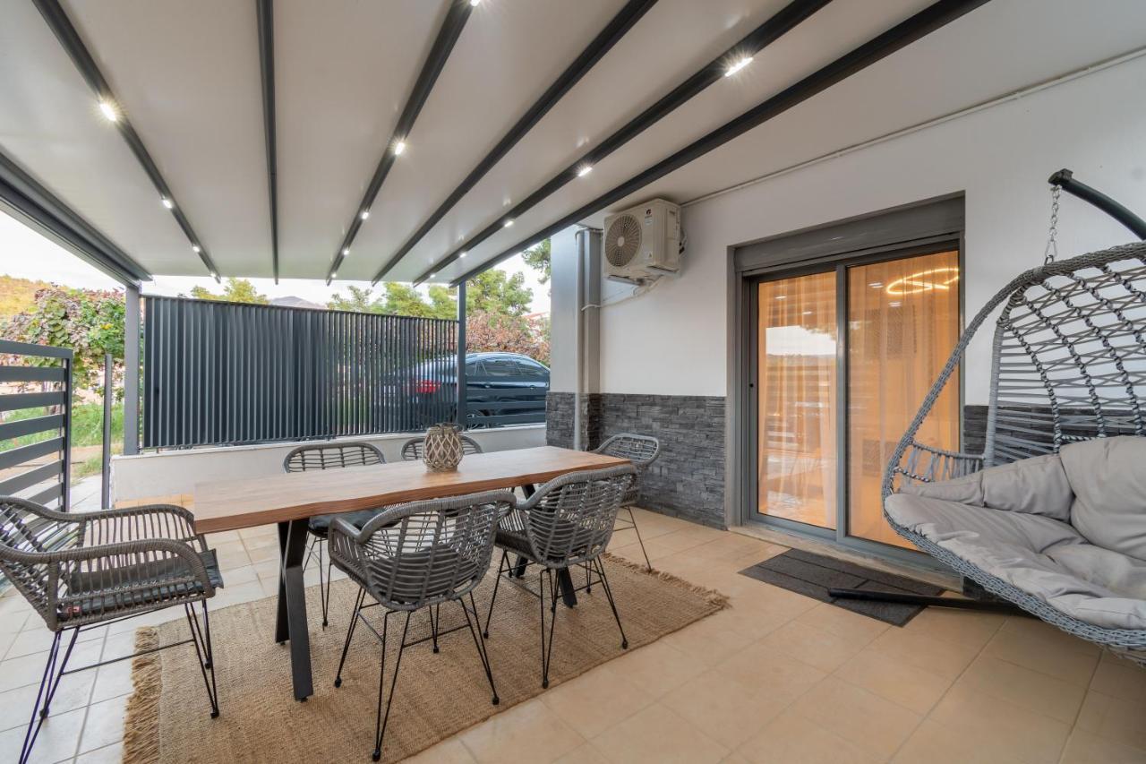 Sithoniars Luxury Ground Floor Apartment With Private Garden Neos Marmaras Exterior foto